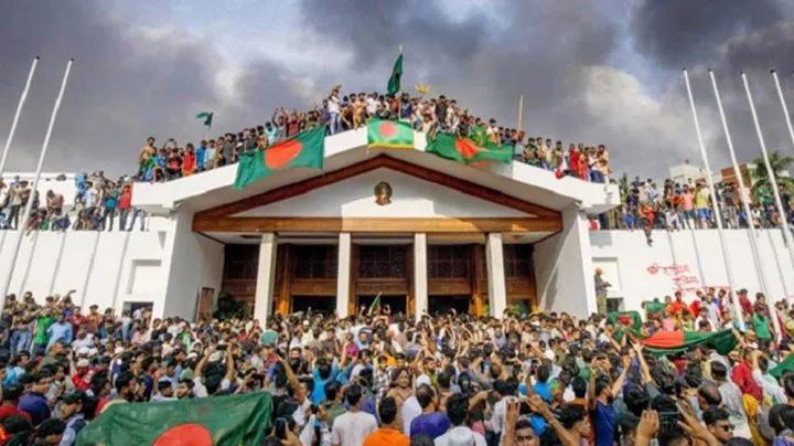 জুলাই আন্দোলনের ছবি যুক্ত হচ্ছে ই-পাসপোর্টে