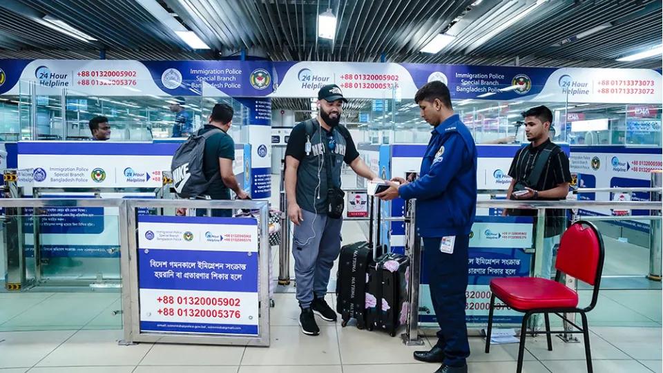 61 Malaysia-bound passengers skip flight at Dhaka Airport
